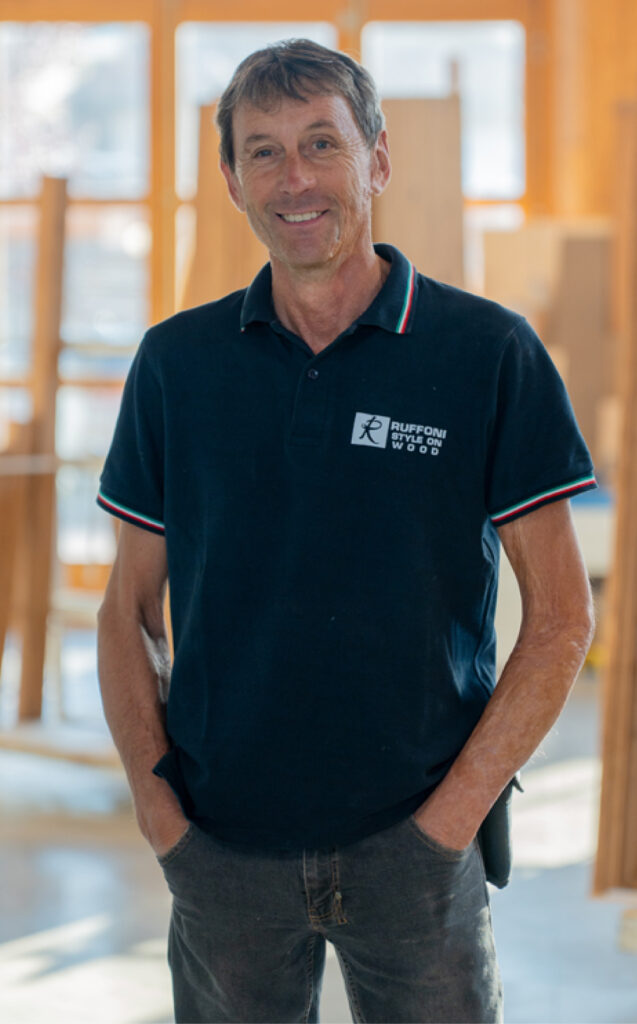 Titolare Ruffoni Style Maestro Artigiano falegname