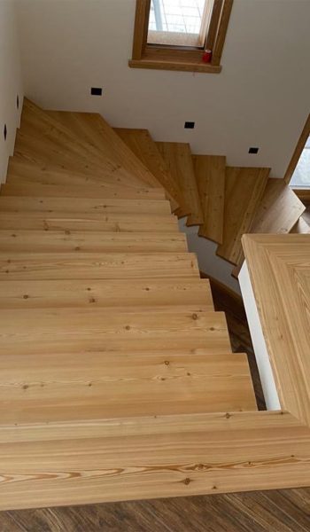 Realizzazione artigianale di scala personalizzata