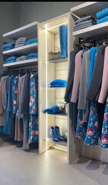 Armadio su misura realizzato in falegnameria